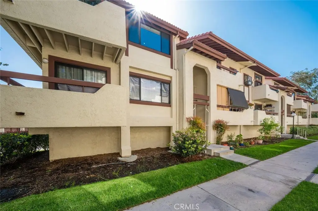 18120 Sundowner #1122, Canyon Country, CA 91387 - #1