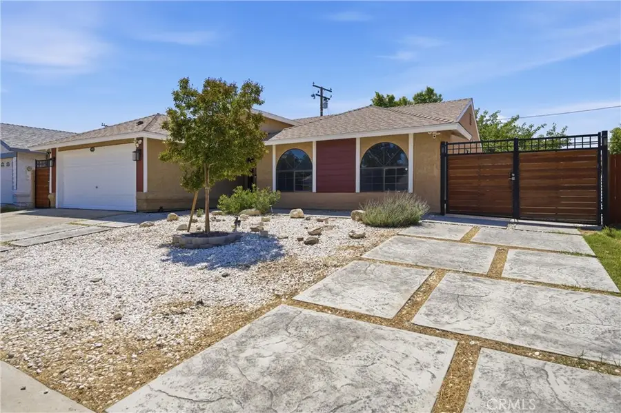 1444 W Avenue H8, Lancaster, CA 93534 - #2