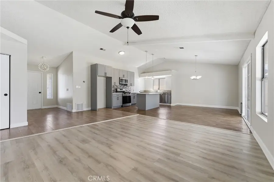 1444 W Avenue H8, Lancaster, CA 93534 - #3