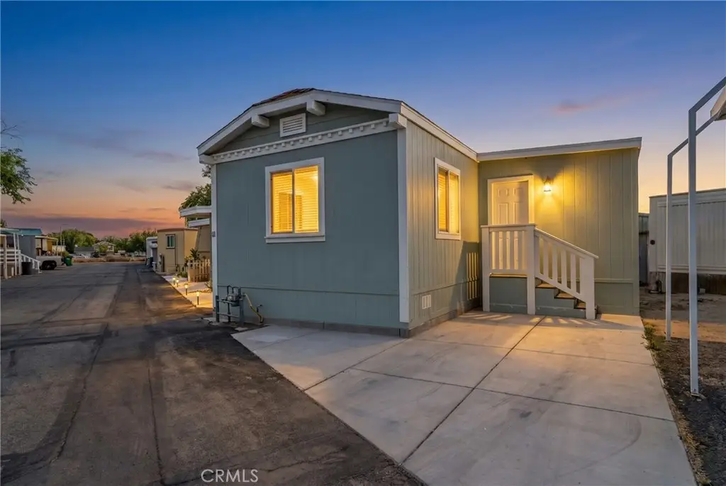 45131 28th Street East Spc 11, Lancaster, CA 93535 - #1