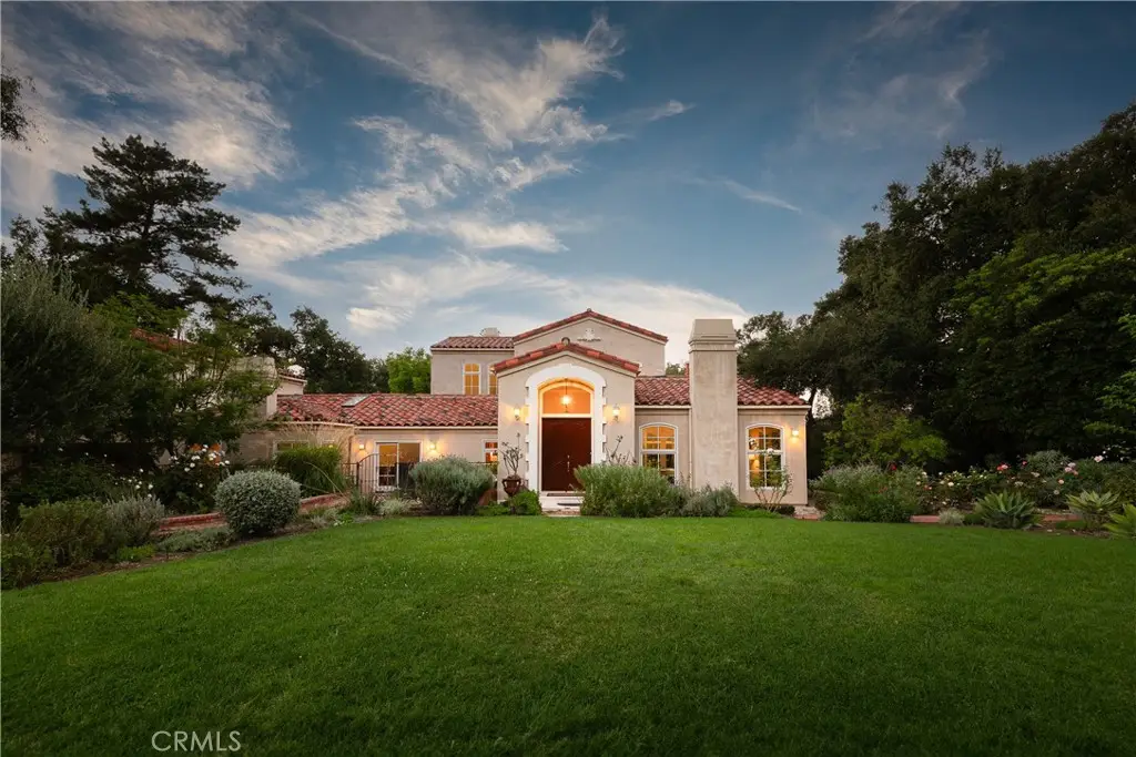 21149 Entrada Road, Topanga, CA 90290 - #1
