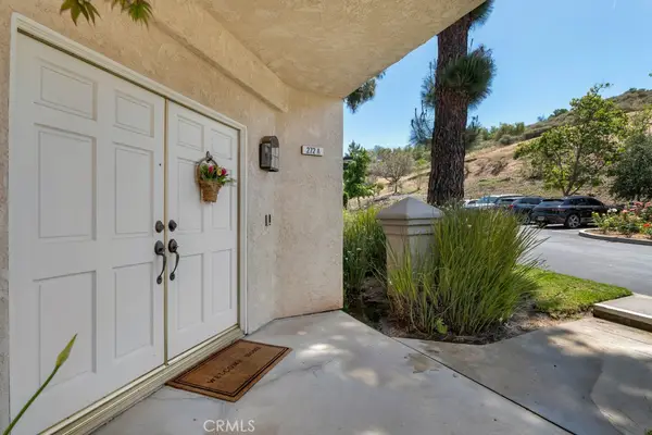 272 Fieldstone Way #A, Simi Valley, CA 93065
