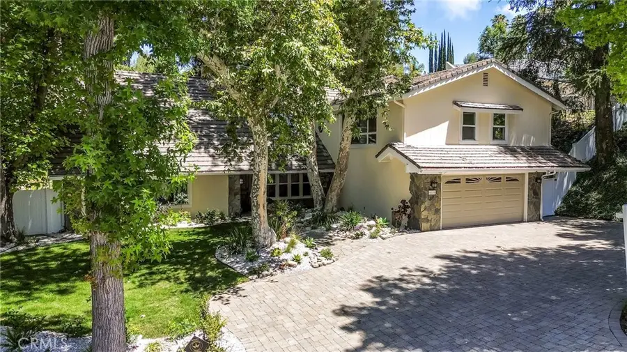 4726 Winnetka Avenue, Woodland Hills, CA 91364 - #2