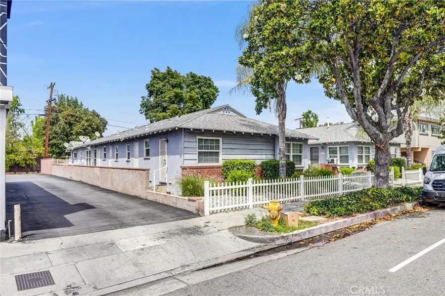 14821 Burbank, Van Nuys, CA 91411 - #2