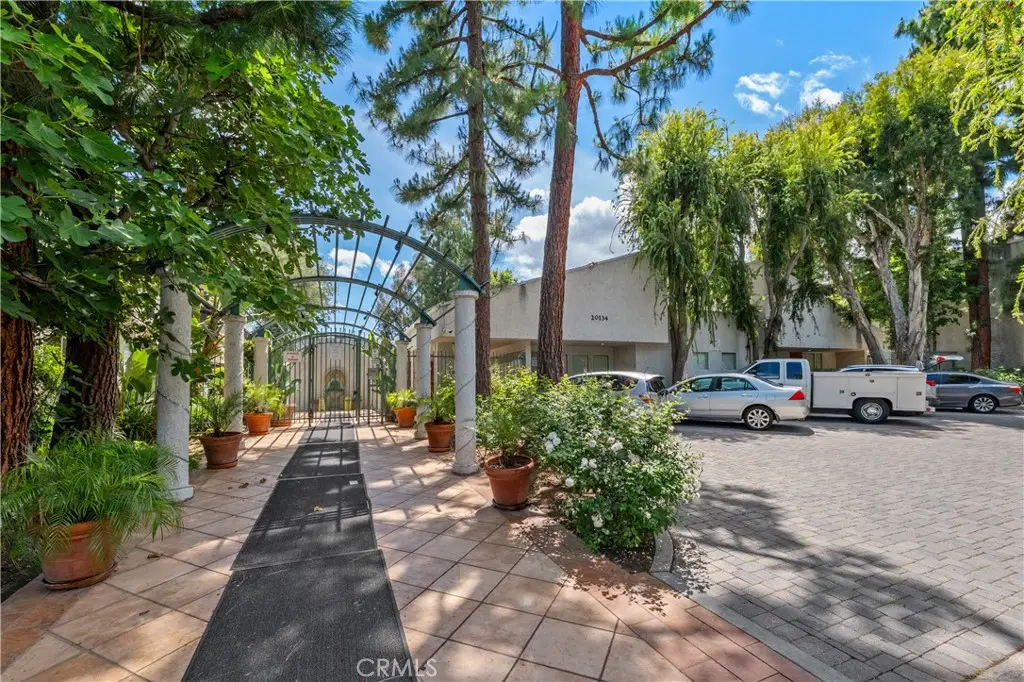 20134 Leadwell #307, Winnetka, CA 91306 - #1