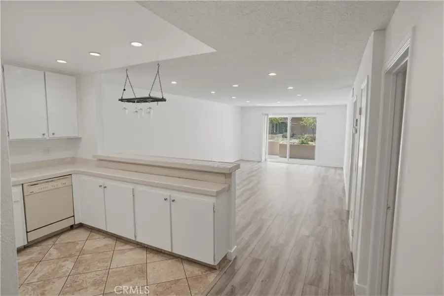 330 N Jackson #116, Glendale, CA 91206 - #2