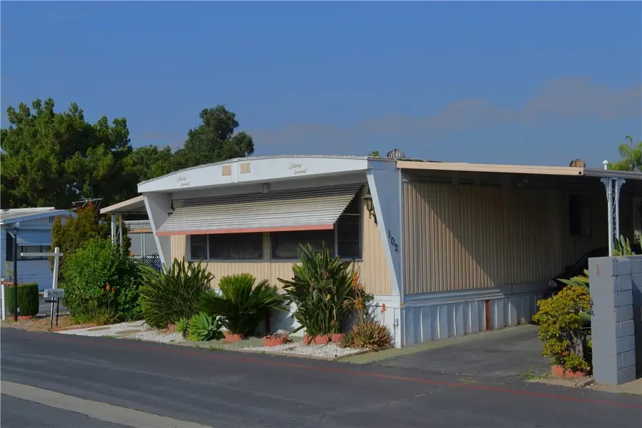 1630 S Barranca Avenue #102, Glendora, CA 91740 - #3