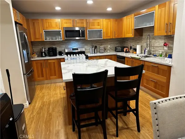 18324 Clark Street #120, Tarzana, CA 91356