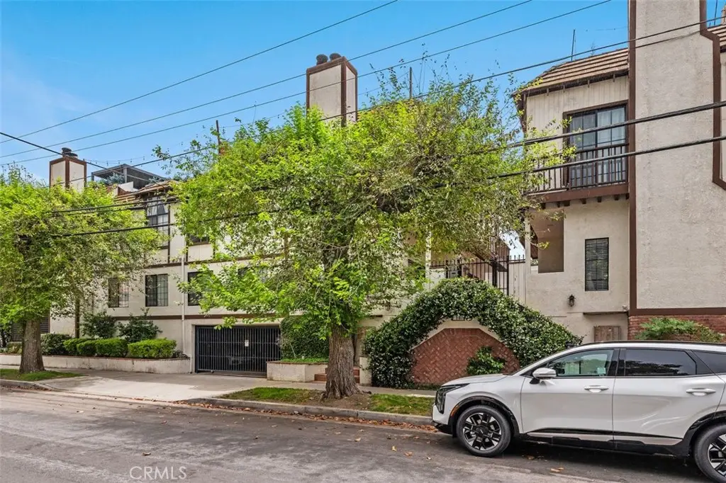 14014 Milbank, Sherman Oaks, CA 91423 - #1