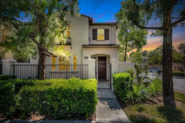 82 Trailing Vine, Irvine, CA 92602