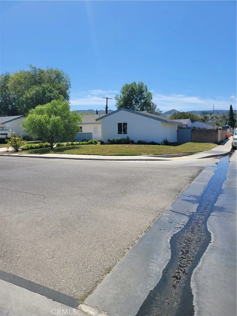 1528 Bodie, Simi Valley, CA 93065 - #2
