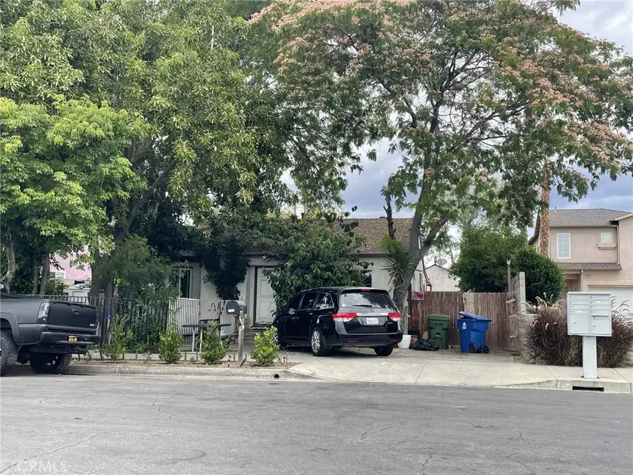 15741 Wyandotte, Van Nuys, CA 91406 - #3