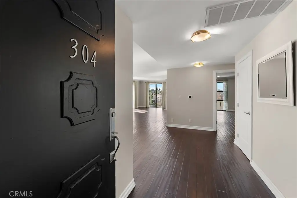 152 S Oakhurst Drive #304, Beverly Hills, CA 90212 - #1