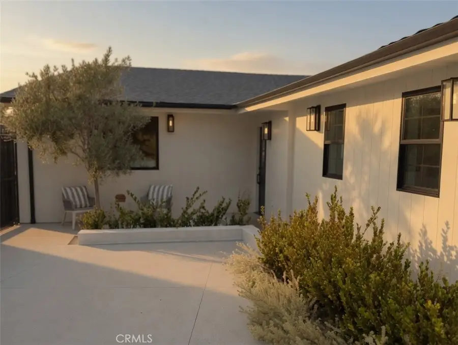 13817 Valley Vista Blvd, Sherman Oaks, CA 91423 - #3