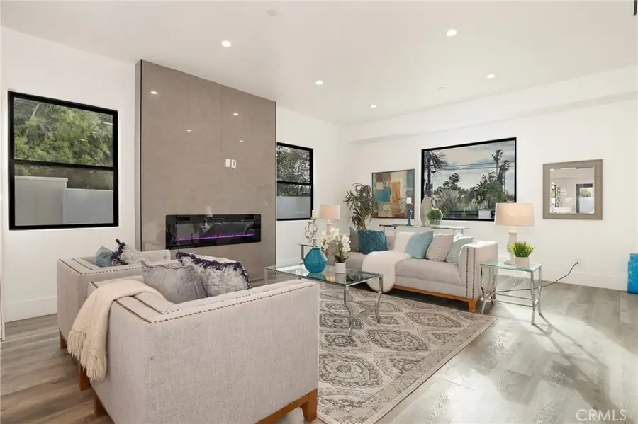 5200 Avenida Oriente, Tarzana, CA 91356 - #2