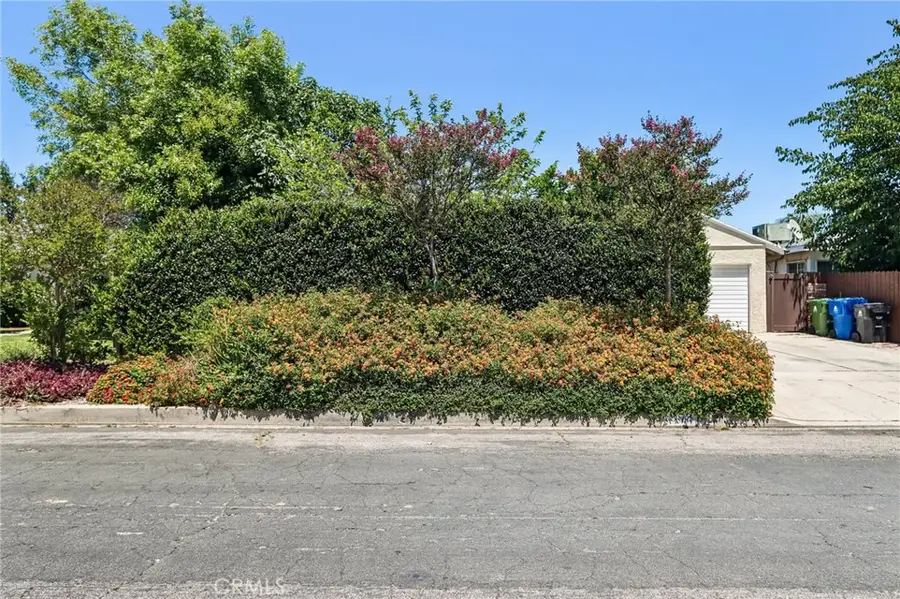 18937 Sylvan Street, Tarzana, CA 91335 - #3