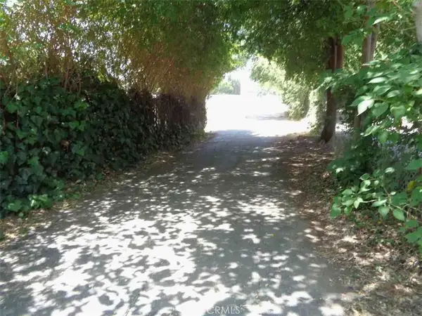 22665 Califa Street, Woodland Hills, CA 91367
