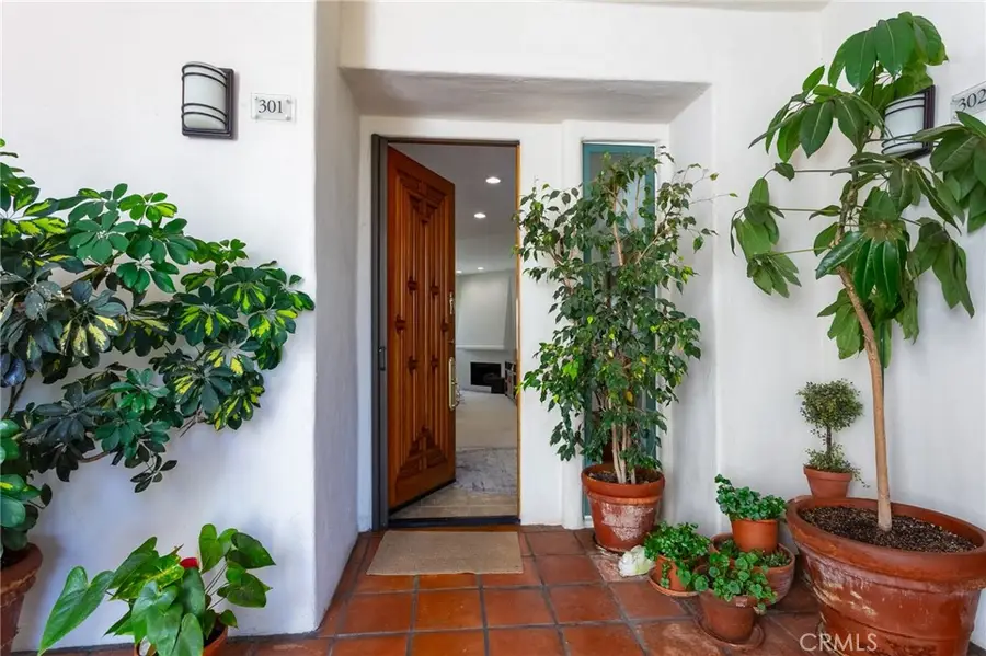 15500 W Sunset #301, Pacific Palisades, CA 90272 - #3