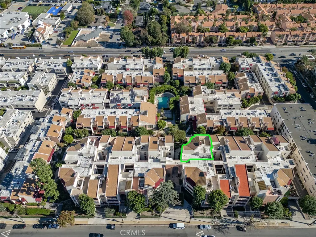 5216 Yarmouth Avenue #305, Encino, CA 91316 - #1