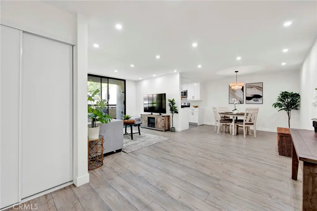 4040 Via Marisol #121, Los Angeles, CA 90042 - #1