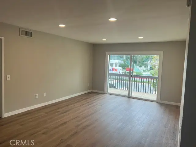 23515 Lyons, Valencia, CA 91355 - #3