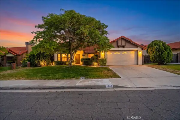 2808 College Park, Lancaster, CA 93536