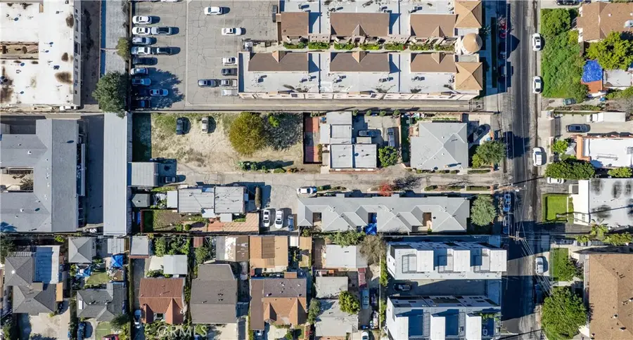 11414 Calvert Street, North Hollywood, CA 91606 - #3