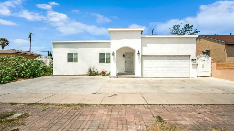 7945 Woodman Avenue, Panorama City, CA 91402 - #2