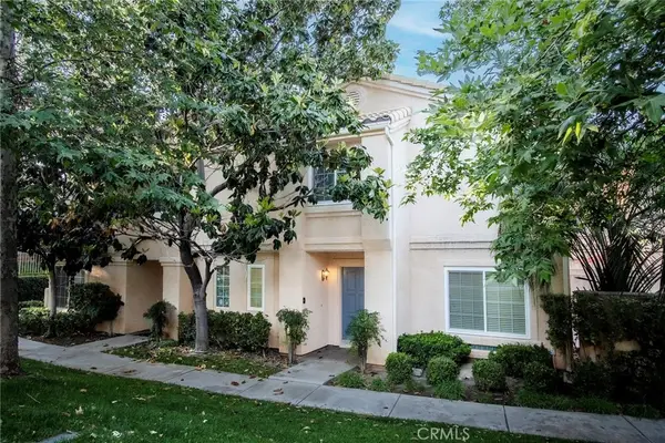 25124 Steinbeck #B, Stevenson Ranch, CA 91381