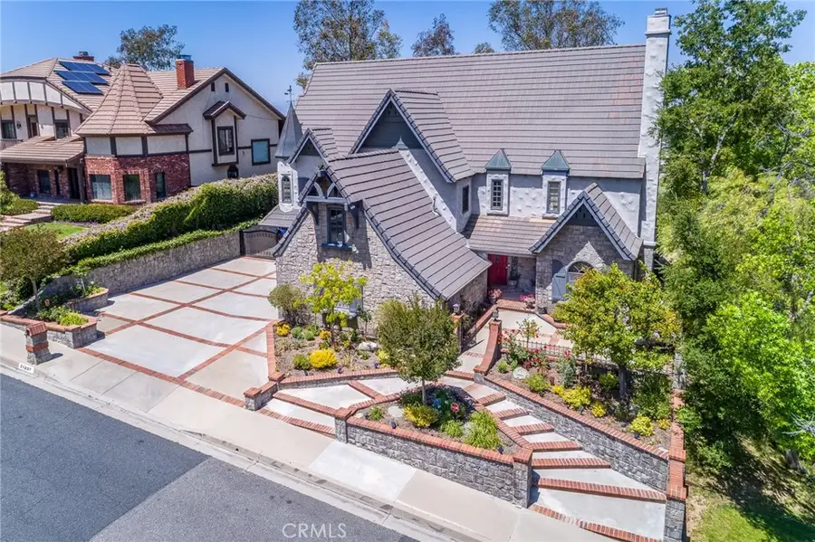 24537 Peachland Avenue, Newhall, CA 91321 - #2