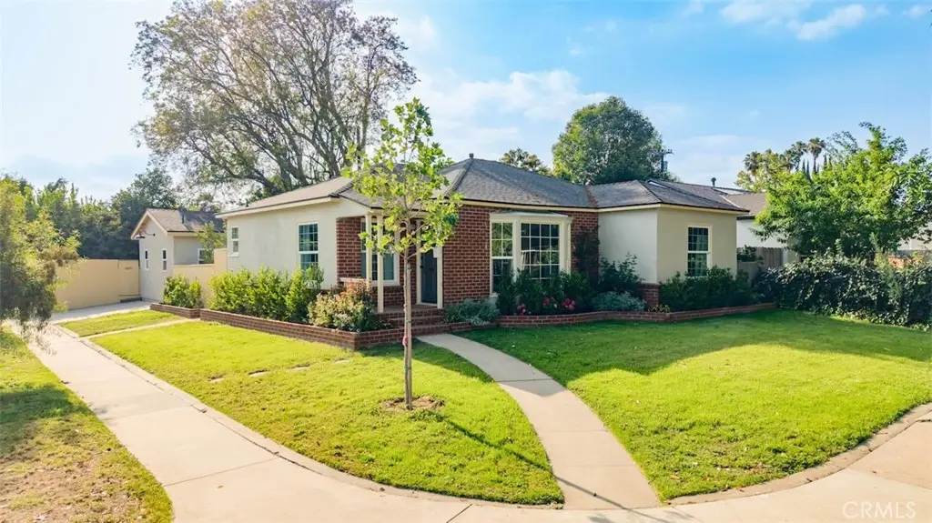 6525 Ruffner Avenue, Lake Balboa, CA 91406 - #1