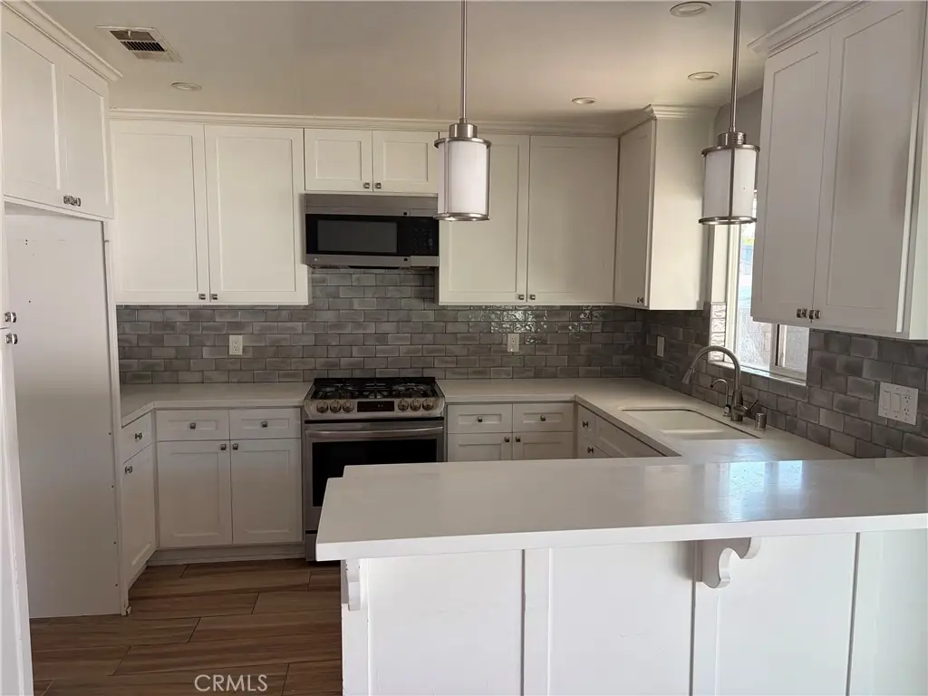 19416 Lemay, Reseda, CA 91335 - #1