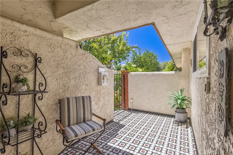 4100 Lake Harbor Lane, Westlake Village, CA 91361 - #3