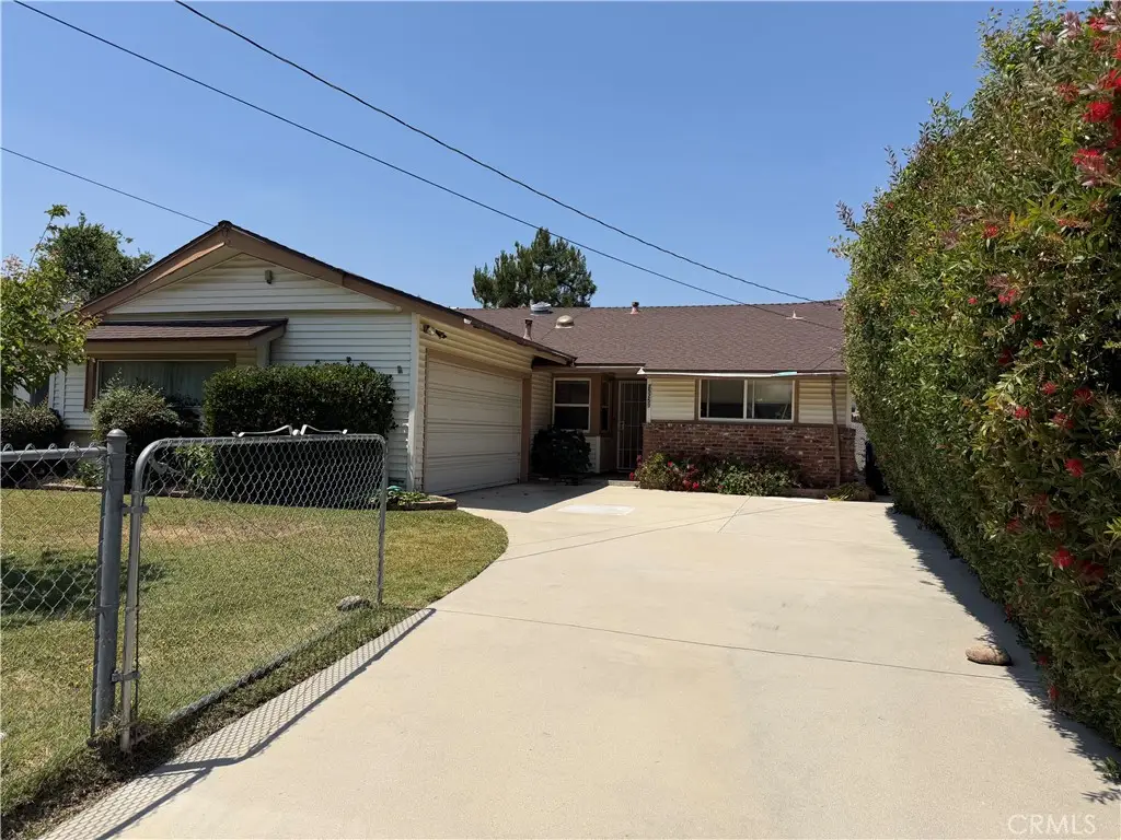 25259 De Wolfe, Newhall, CA 91321 - #1