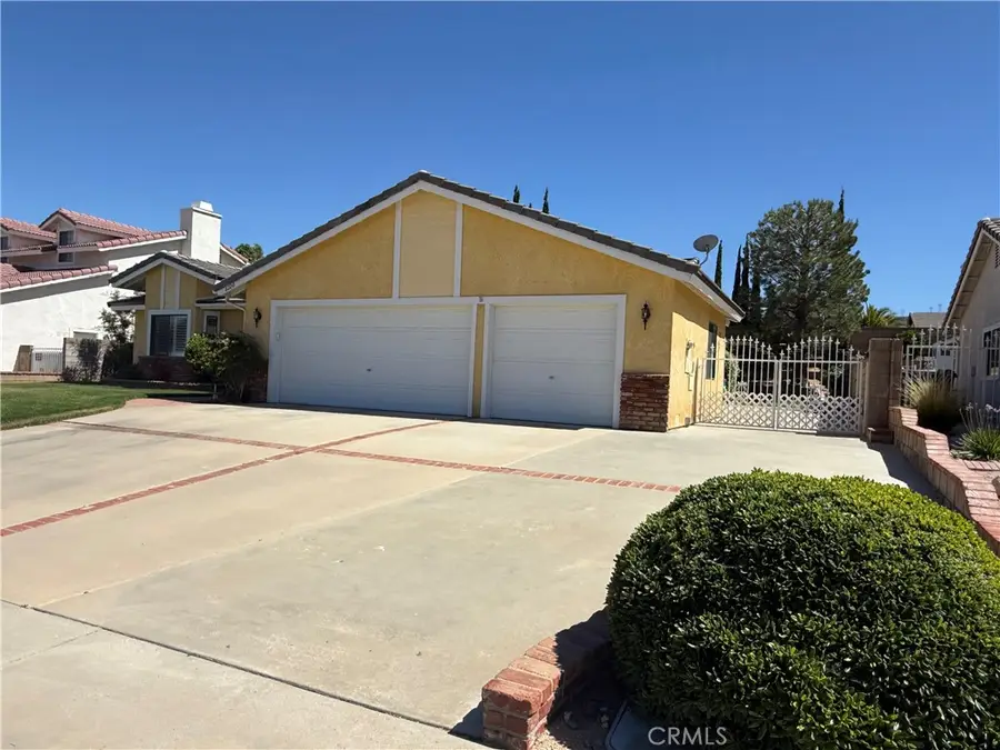 6220 Azalea, Lancaster, CA 93536 - #2