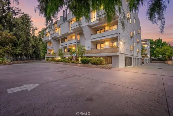 13331 Moorpark Street #216, Sherman Oaks, CA 91423