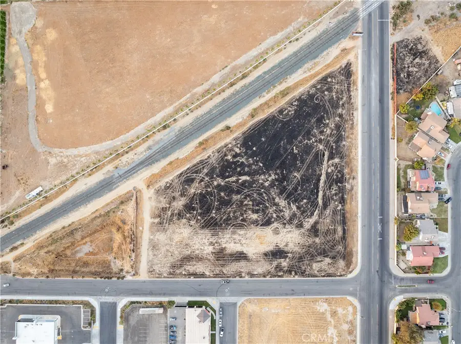 -4601 Hughes Lane, Bakersfield, CA 93304 - #2
