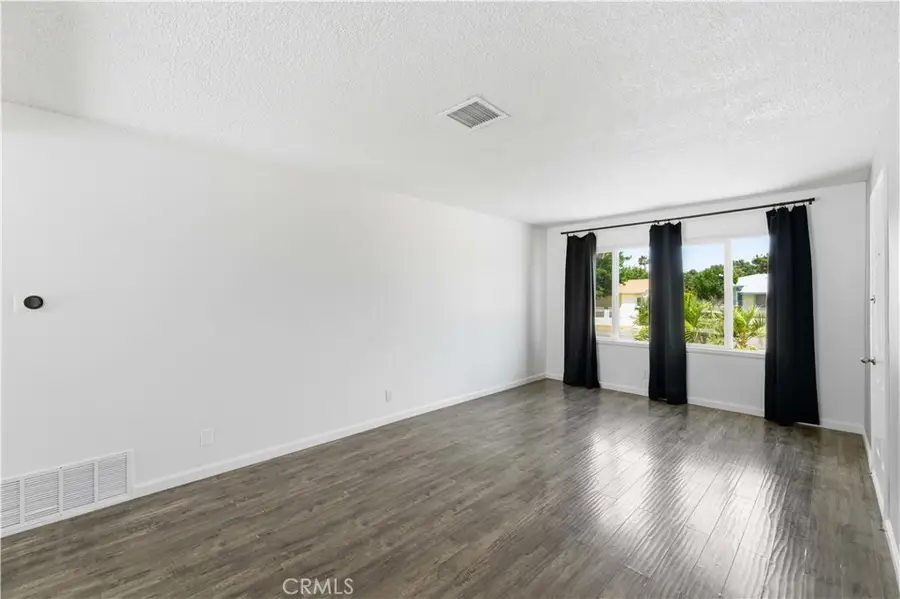 37521 Larkin, Palmdale, CA 93550 - #2