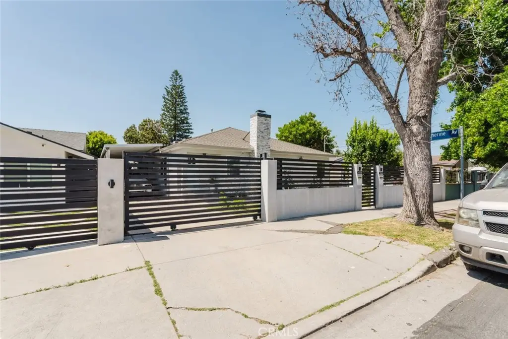 14232 Hart, Van Nuys, CA 91405 - #1