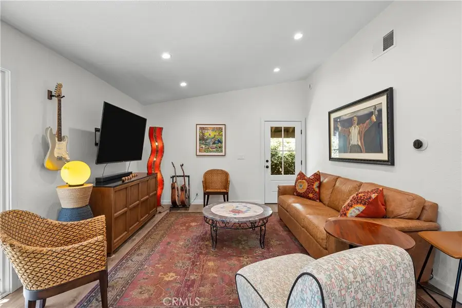 25556 Alicante, Valencia, CA 91355 - #3