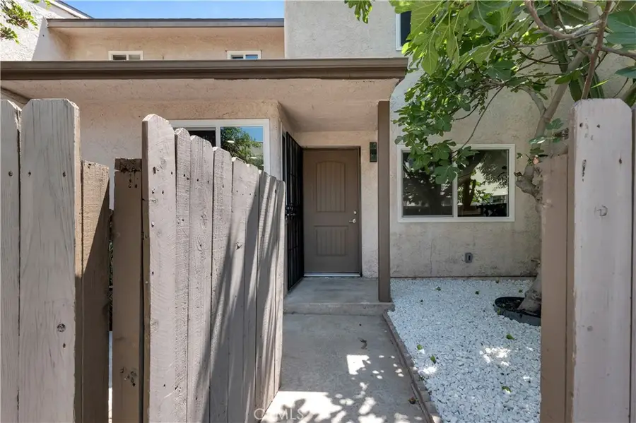 801 E Acacia Avenue #F, Glendale, CA 91205 - #2