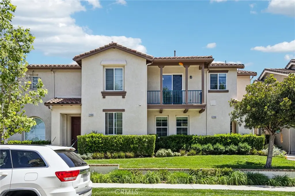 27436 Riverside, Valencia, CA 91354 - #1
