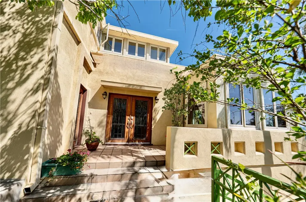 1735 Foothill, Glendale, CA 91201 - #1