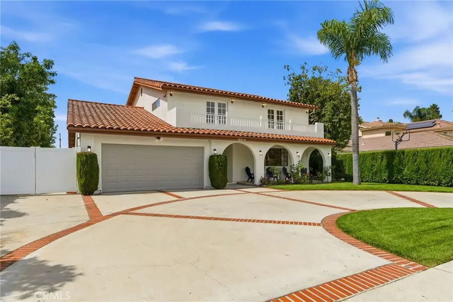 18614 Delano Street, Tarzana, CA 91335 - #3