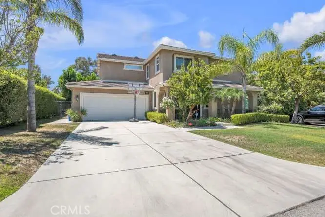 9849 Dreams, San Fernando, CA 91345 - #1