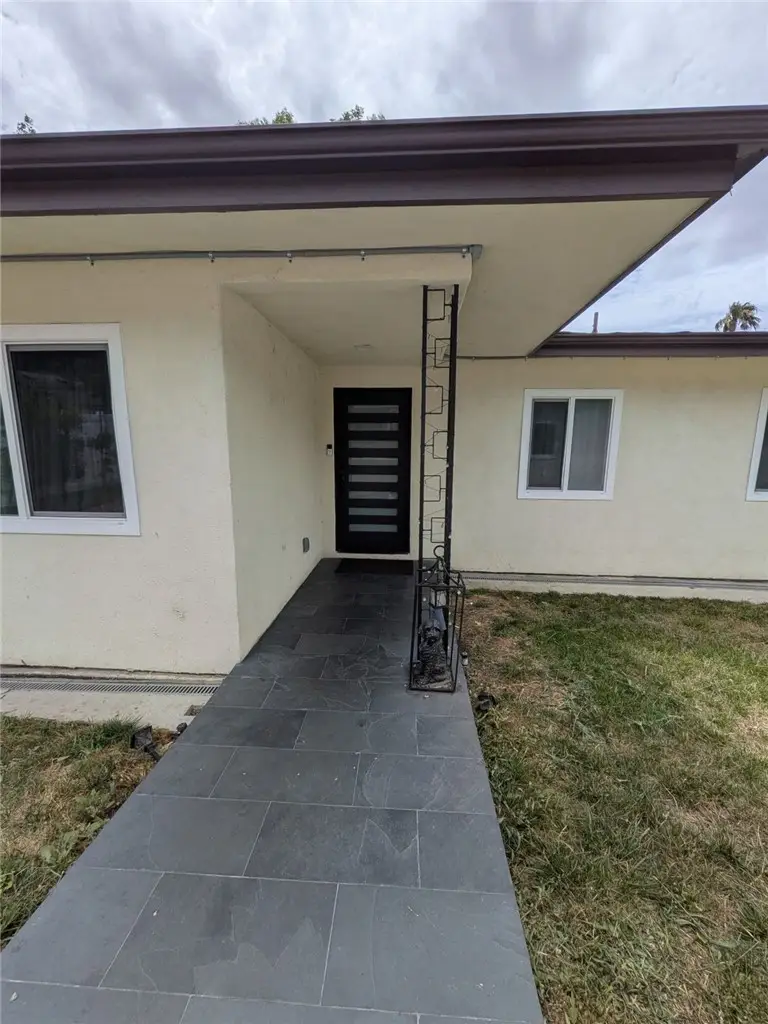 4741 Don Pio Dr, Woodland Hills, CA 91364 - #1