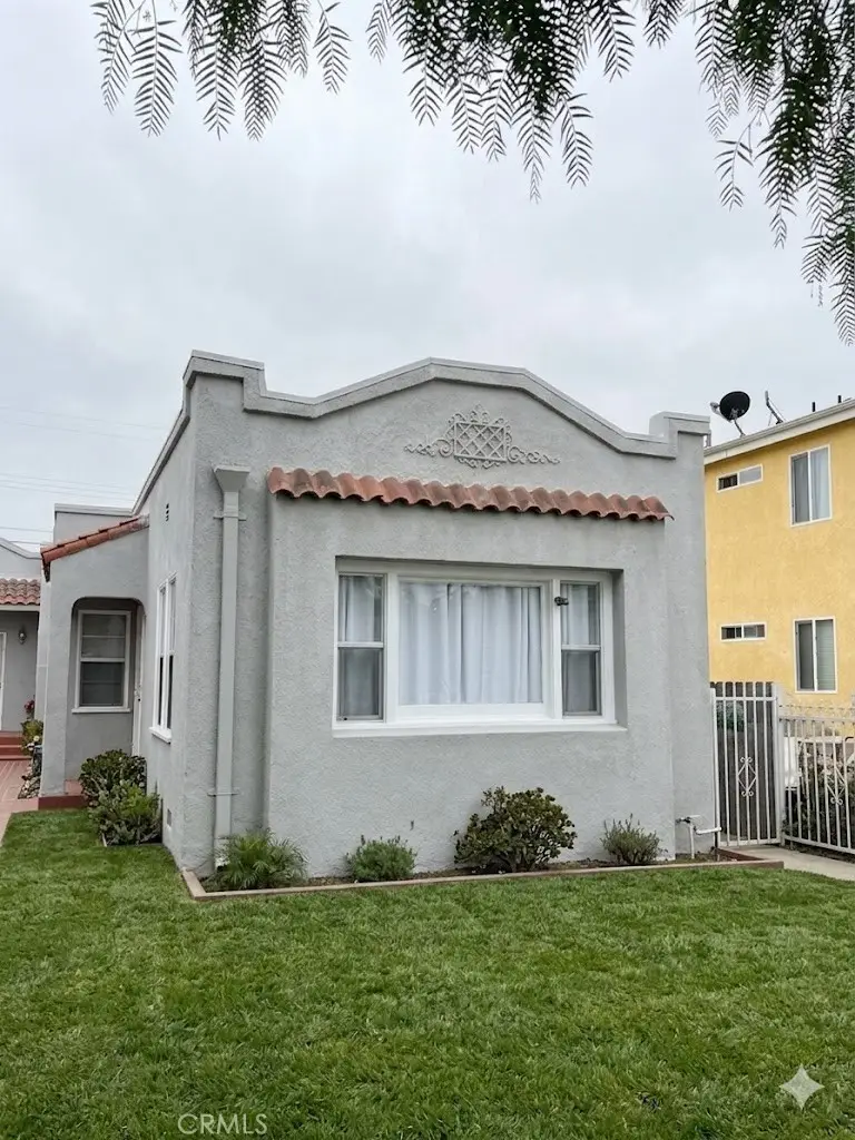 1646 W 52nd, Los Angeles, CA 90062 - #3