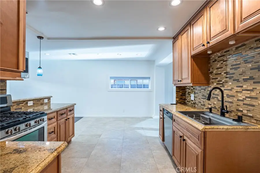 7965 Quimby Ave., West Hills, CA 91304 - #3