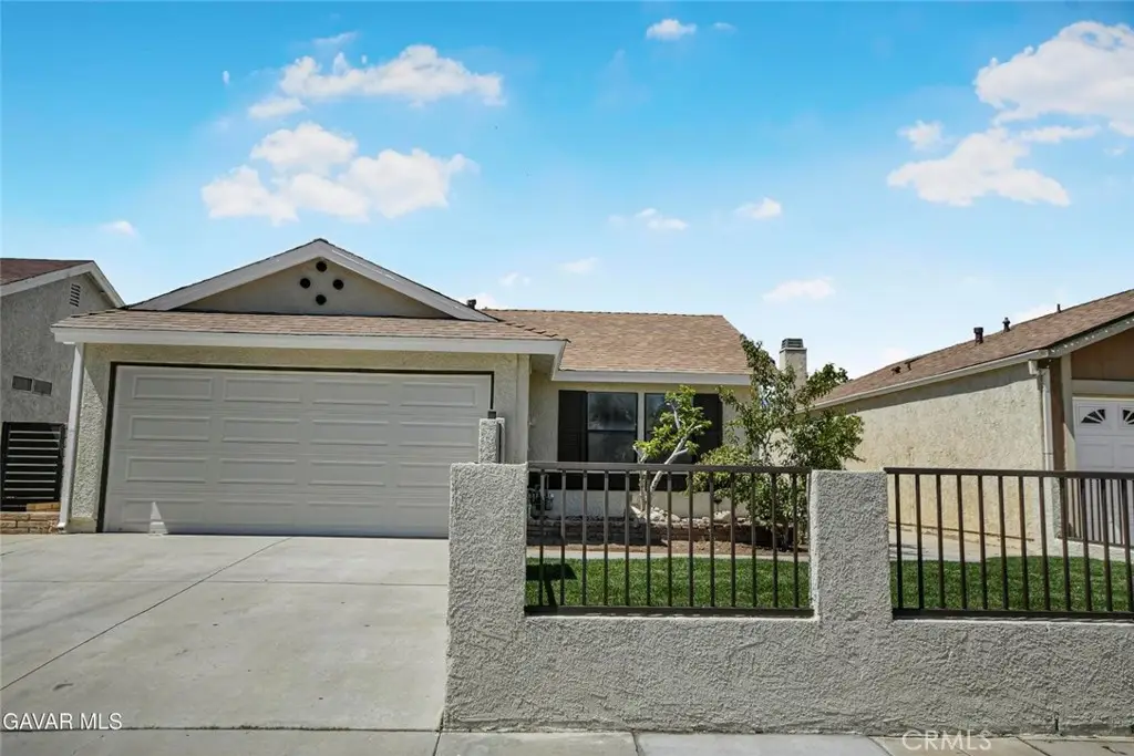2810 Juniper Drive, Palmdale, CA 93550 - #1