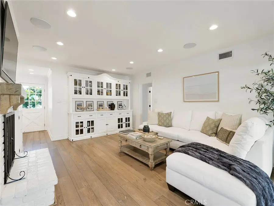 23271 Sylvan, Woodland Hills, CA 91367 - #3